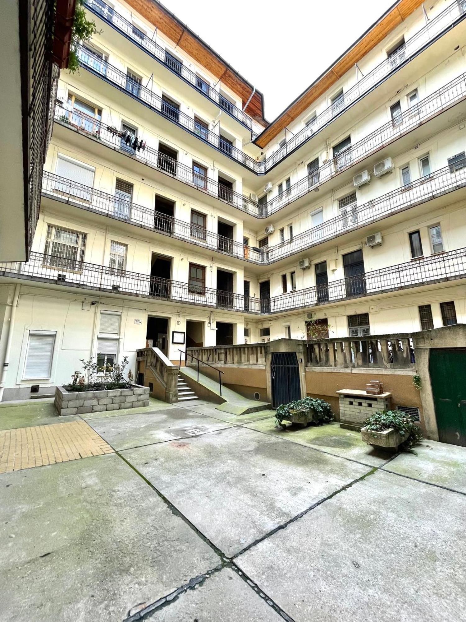 Relax Home With 2 Bedroom, 2 Bathroom For 6 People In The City Centre Free Coffee 부다페스트 외부 사진