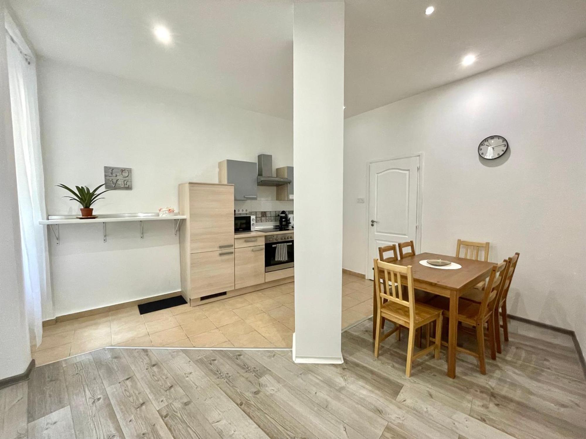 Relax Home With 2 Bedroom, 2 Bathroom For 6 People In The City Centre Free Coffee 부다페스트 외부 사진