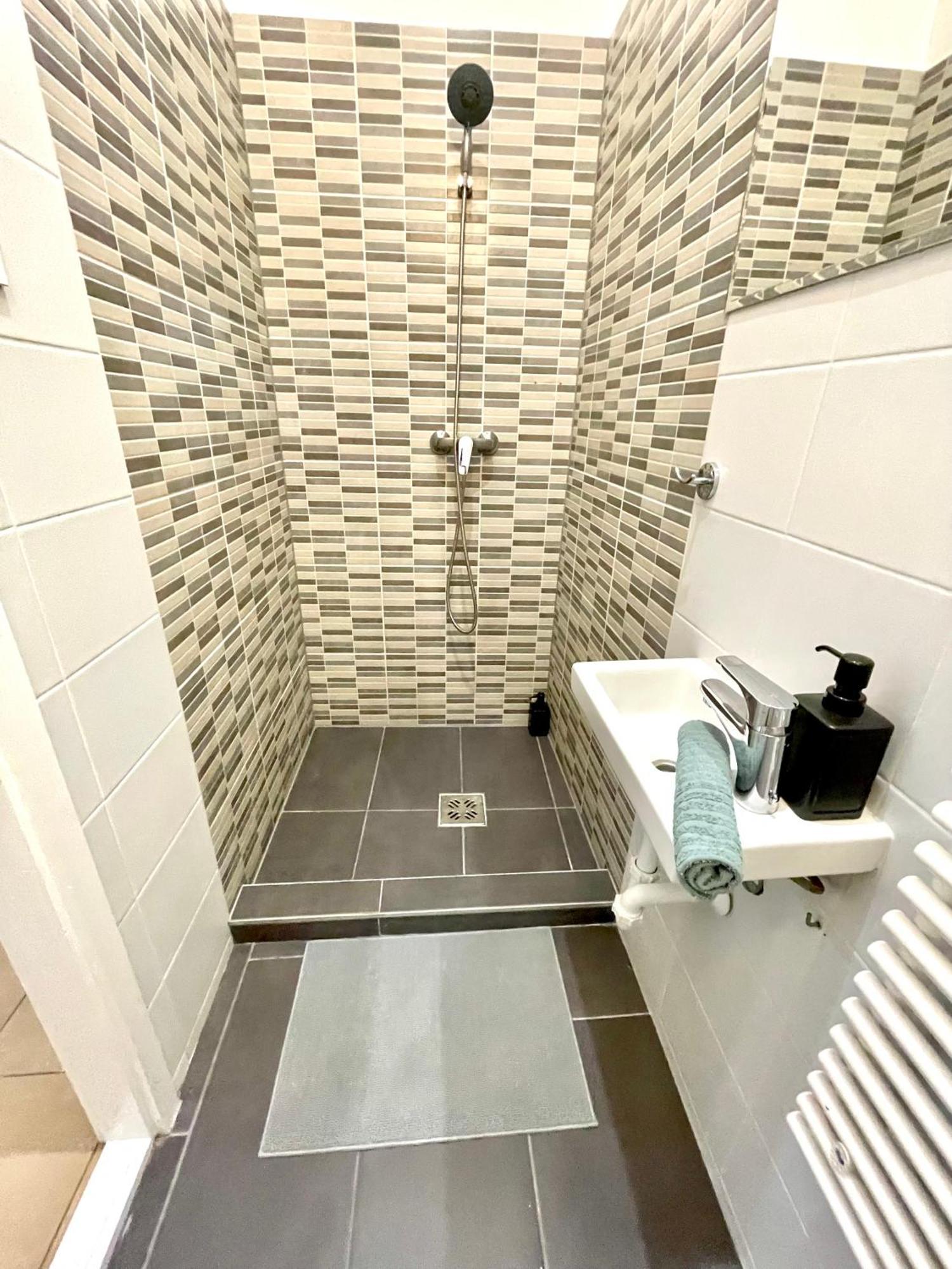 Relax Home With 2 Bedroom, 2 Bathroom For 6 People In The City Centre Free Coffee 부다페스트 외부 사진